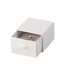 Pudełko KAREN pierścionek białe