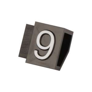 Plastová cenovka v bílím barvě s černým nápisem 10mm (20ks) "9"